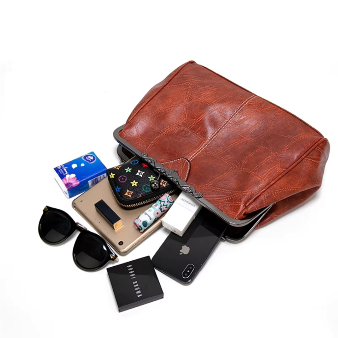 Colette Retro Bag in Black - Lync Nova