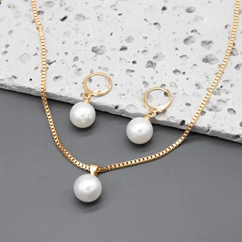 Elegant Graceful Pearl Necklace Set